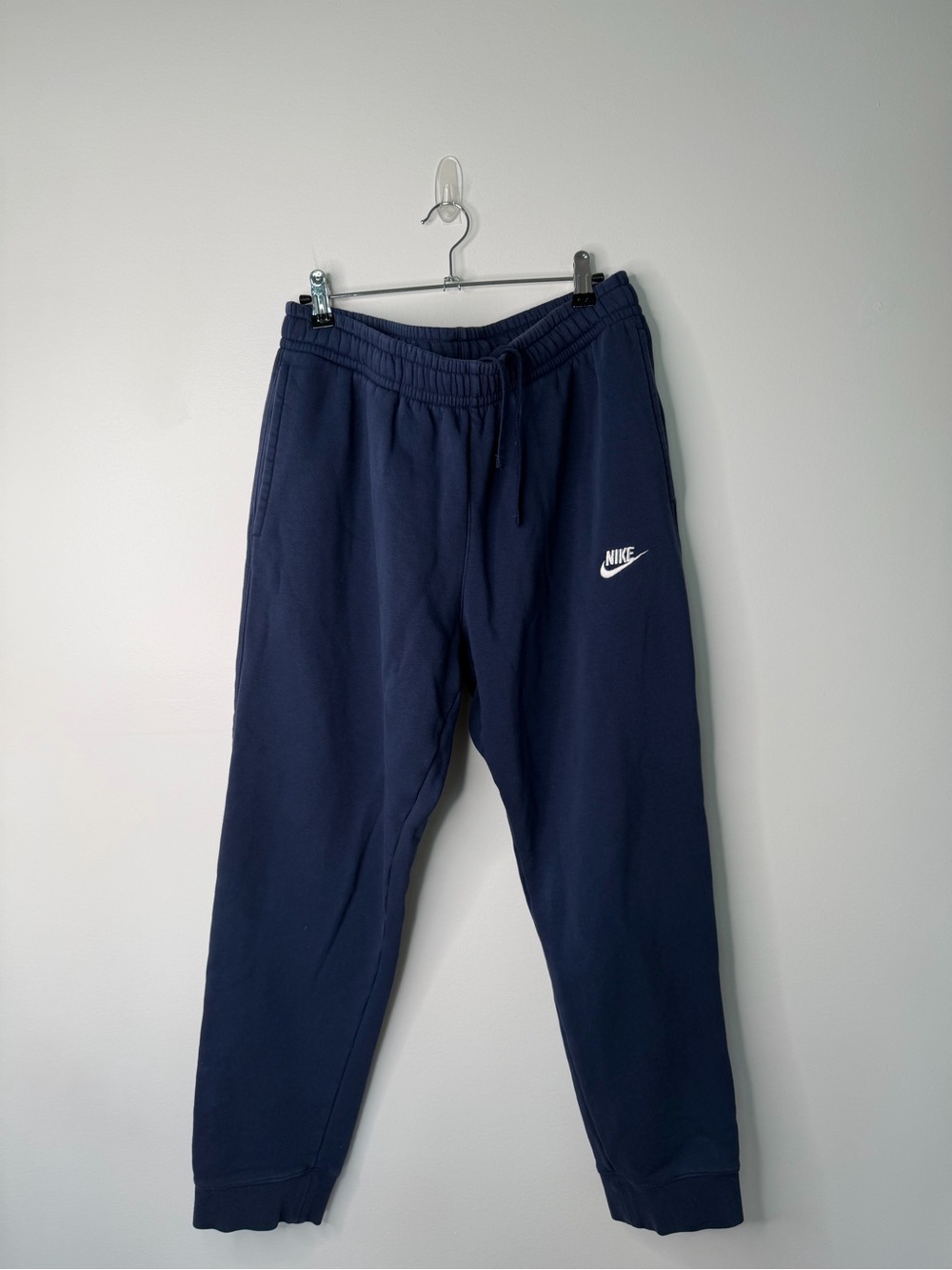 Nike Club Fleece Joggers Sweatpants Men's L Navy Blue Embroidered Swoosh Pocket